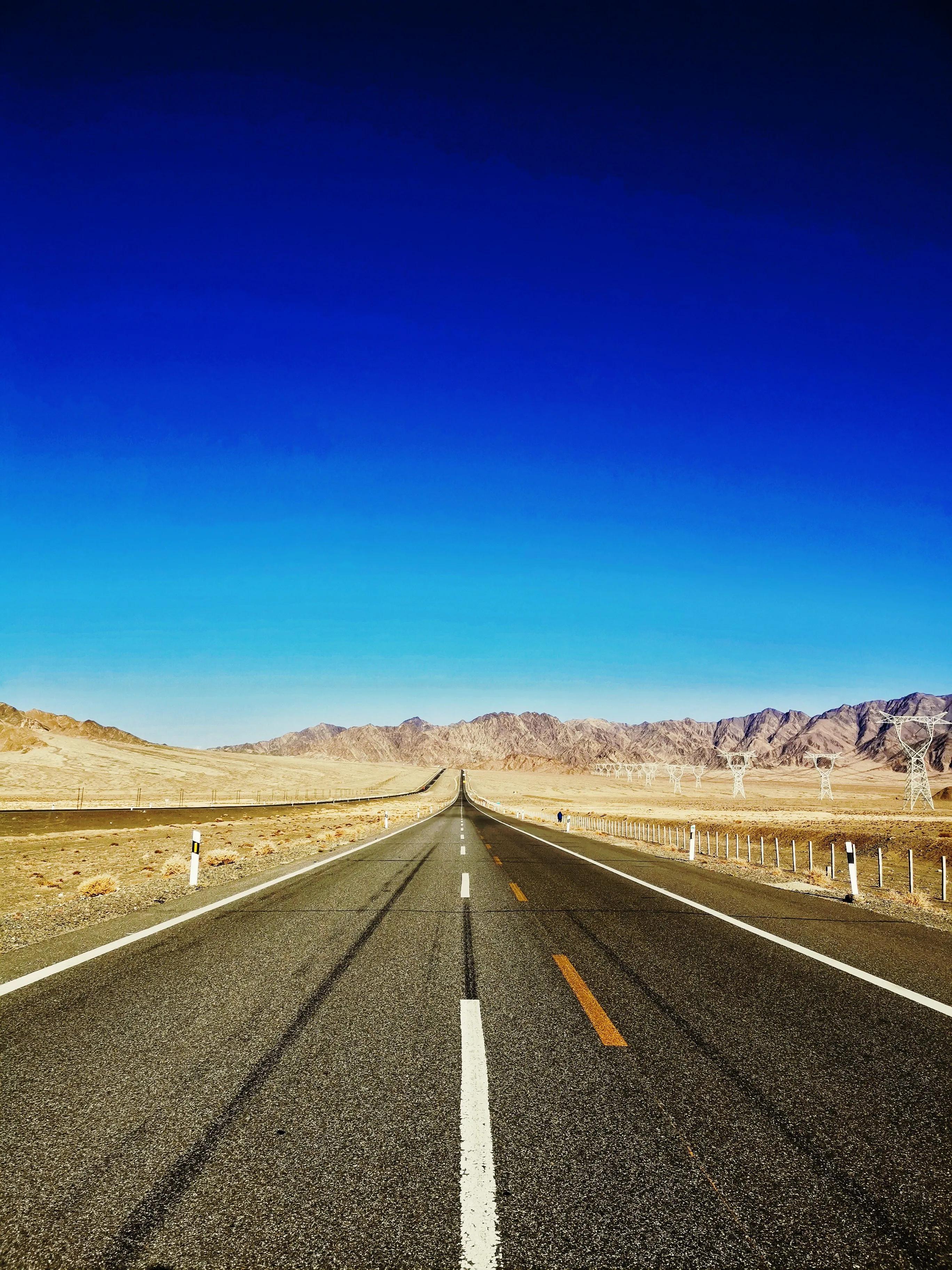 青海，美丽的瑰宝，亲爱的听众朋友们